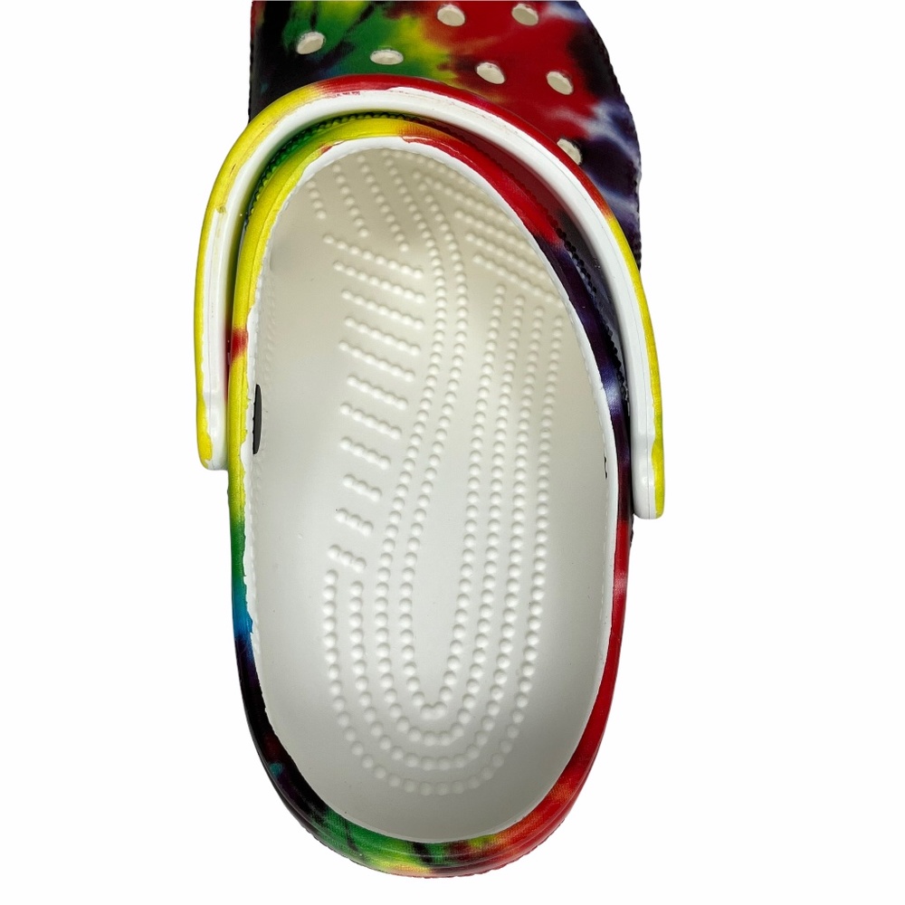 Crocs Classic Women’s Tie Dye Clogs Size 6/Mens 4 Multicolor Water Friendly - Picture 6 of 13